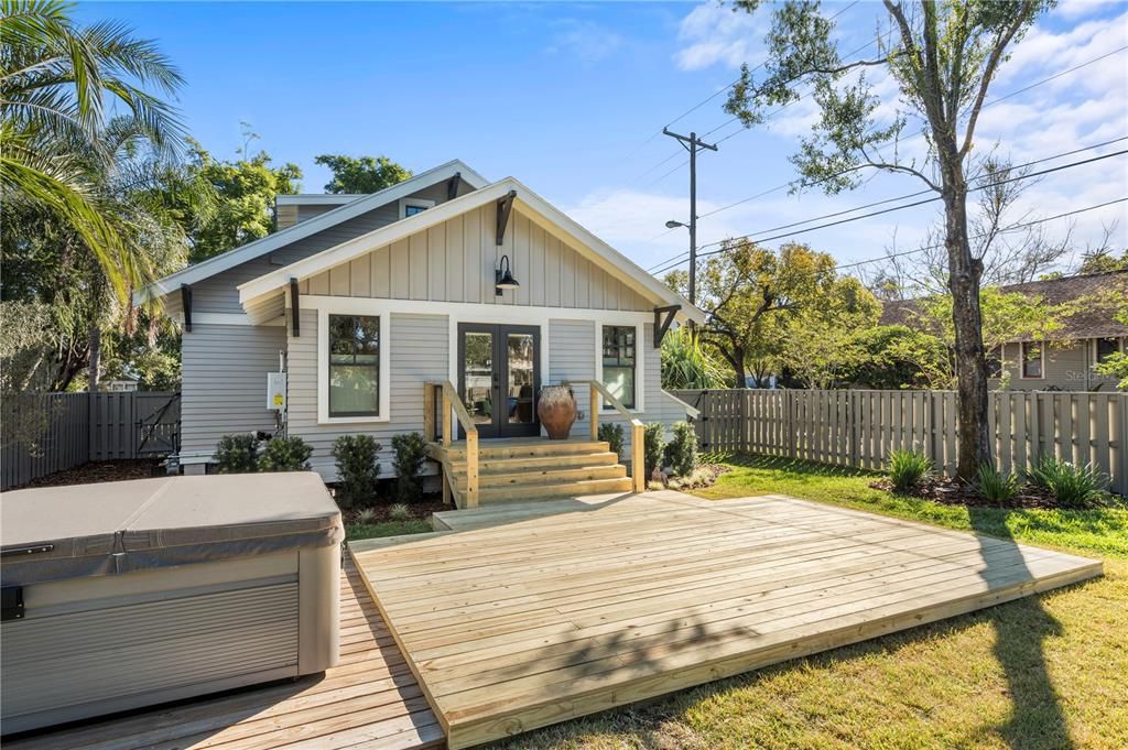 For Sale: $1,049,000 (3 beds, 2 baths, 2283 Square Feet)