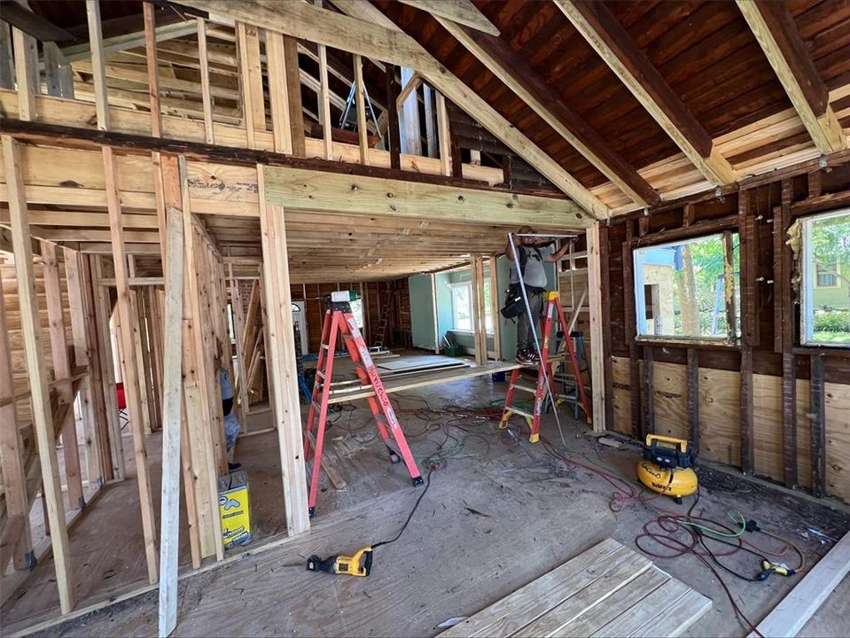 For Sale: $1,049,000 (3 beds, 2 baths, 2283 Square Feet)