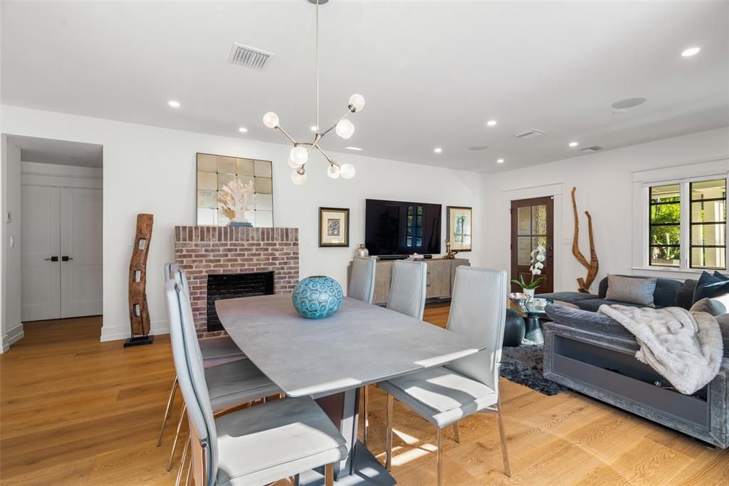 For Sale: $1,049,000 (3 beds, 2 baths, 2283 Square Feet)