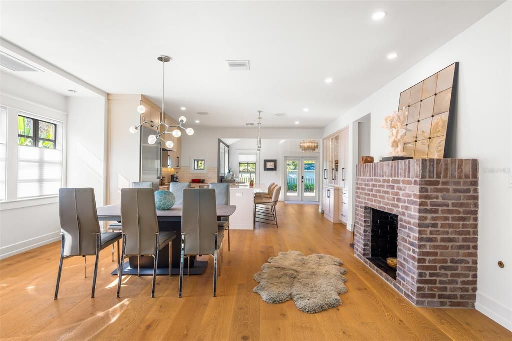 For Sale: $1,049,000 (3 beds, 2 baths, 2283 Square Feet)