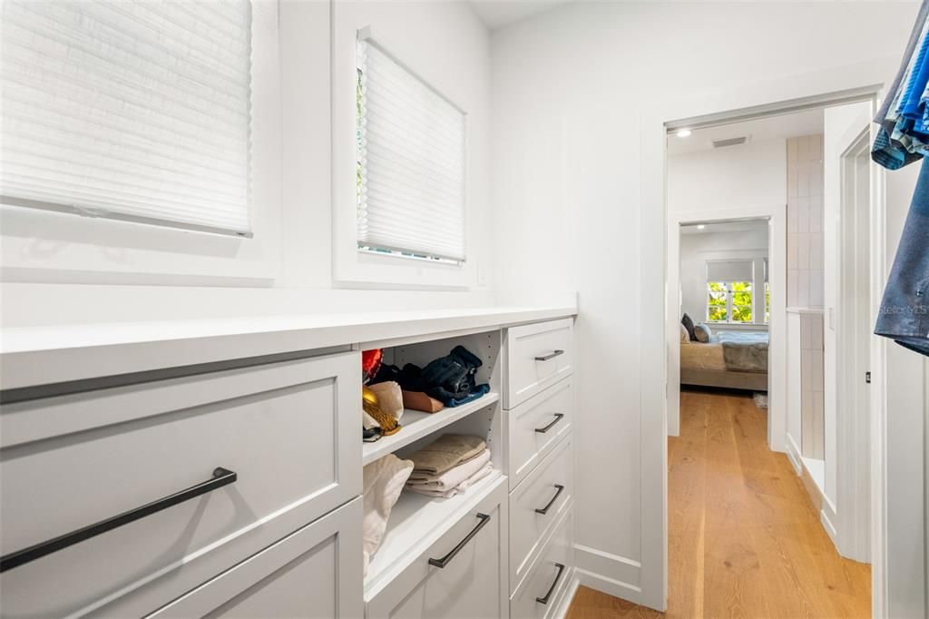 For Sale: $1,049,000 (3 beds, 2 baths, 2283 Square Feet)