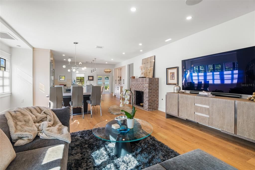 For Sale: $1,049,000 (3 beds, 2 baths, 2283 Square Feet)