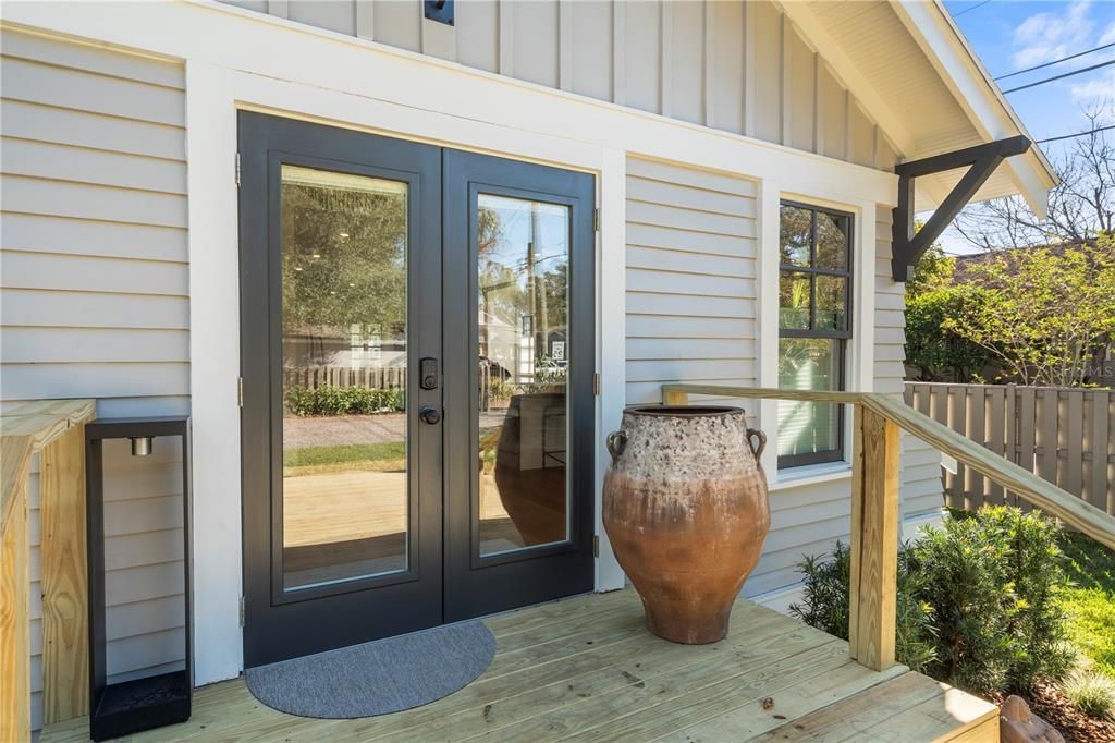 For Sale: $1,049,000 (3 beds, 2 baths, 2283 Square Feet)