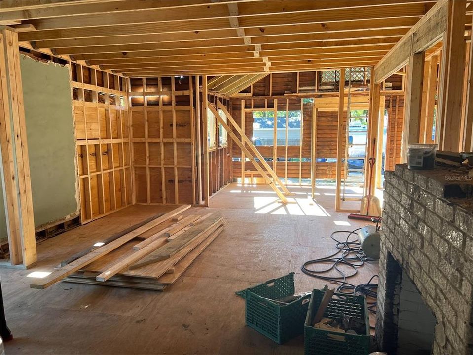 For Sale: $1,049,000 (3 beds, 2 baths, 2283 Square Feet)