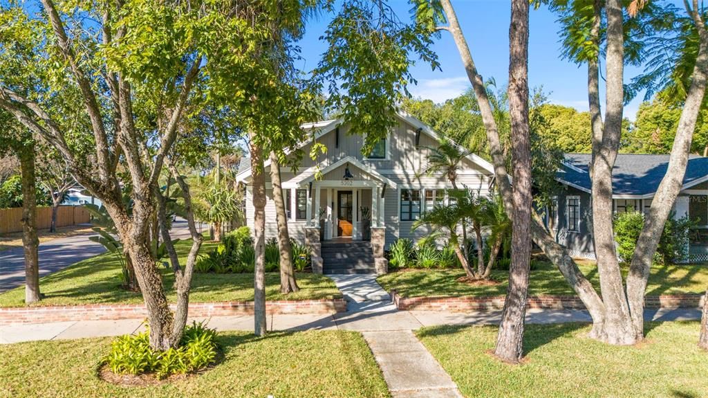 For Sale: $1,049,000 (3 beds, 2 baths, 2283 Square Feet)