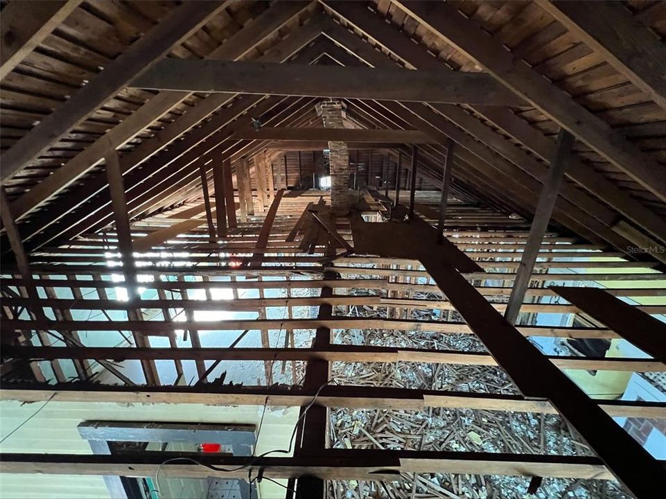 For Sale: $1,049,000 (3 beds, 2 baths, 2283 Square Feet)