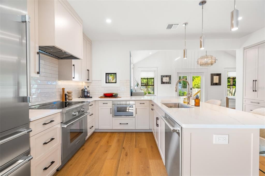 For Sale: $1,049,000 (3 beds, 2 baths, 2283 Square Feet)