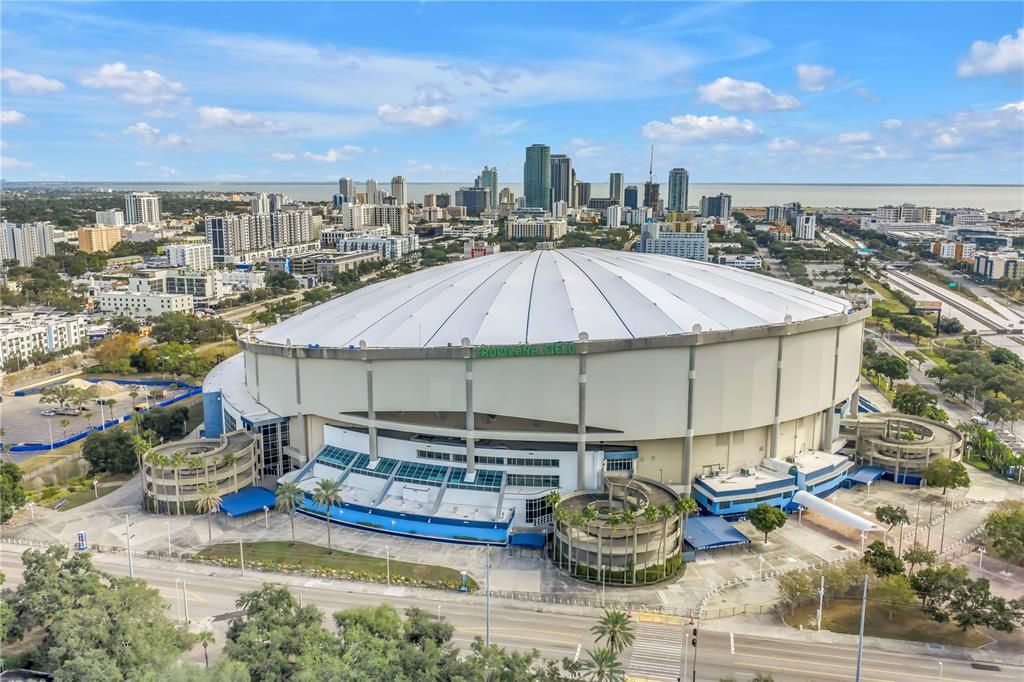 For Sale: $584,000 (3 beds, 1 baths, 1239 Square Feet)