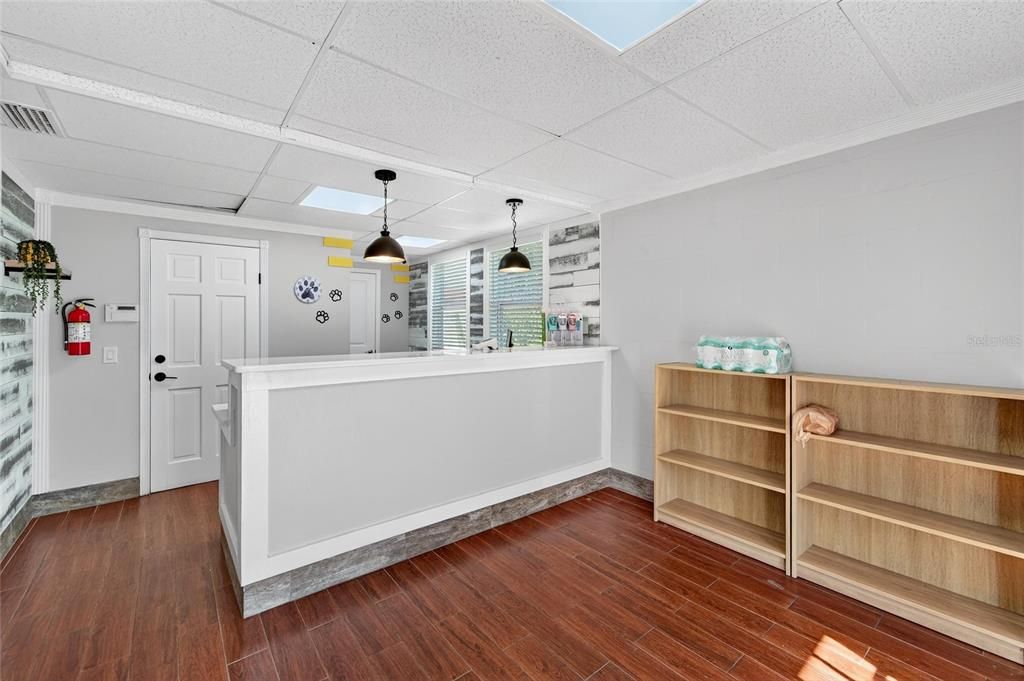 待售: $535,000 (0 贝兹, 0 浴室, 2219 平方英尺)