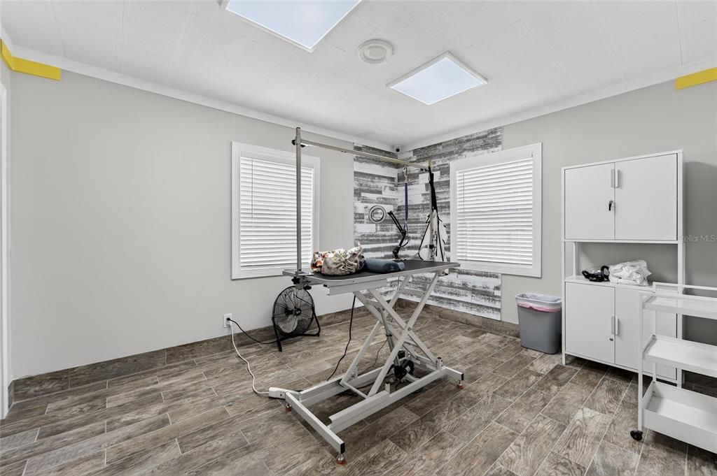 待售: $535,000 (0 贝兹, 0 浴室, 2219 平方英尺)