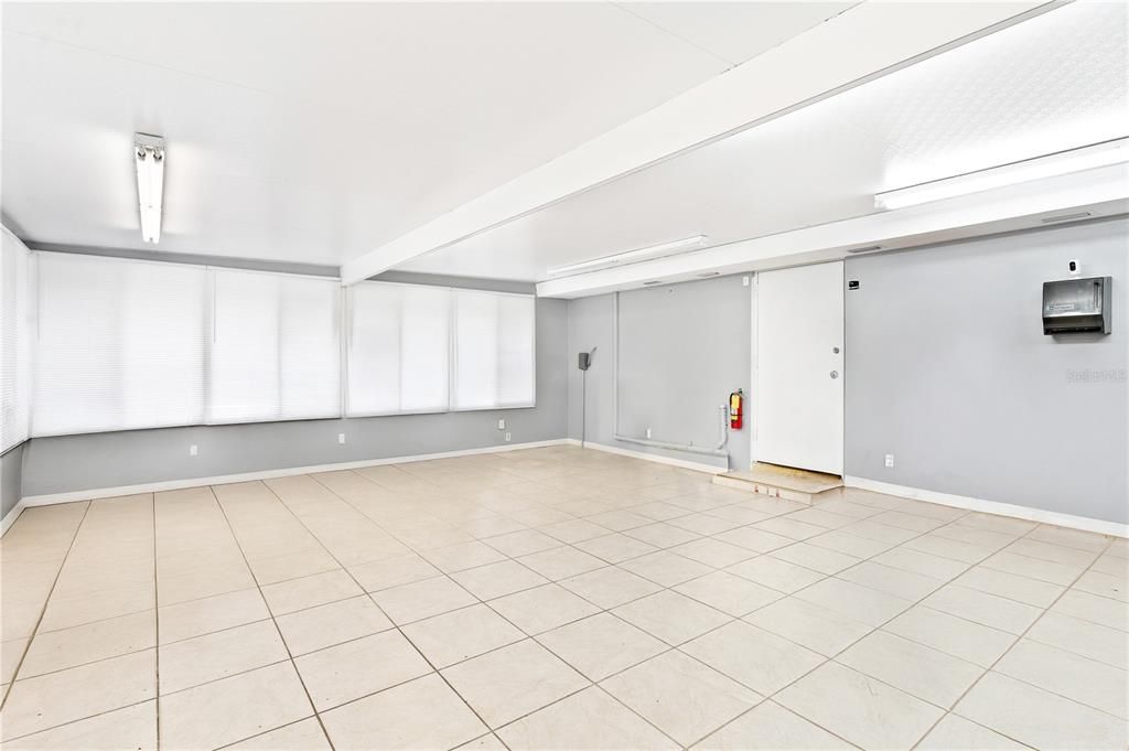 En Venta: $399,000 (0 camas, 0 baños, 1560 Pies cuadrados)