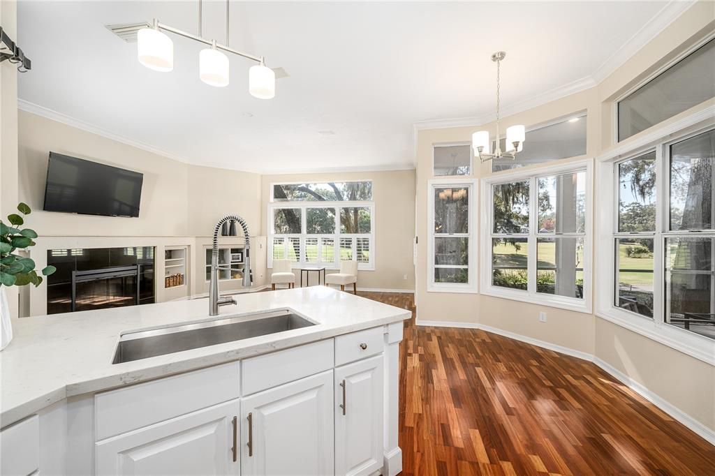 For Sale: $679,900 (4 beds, 2 baths, 2810 Square Feet)