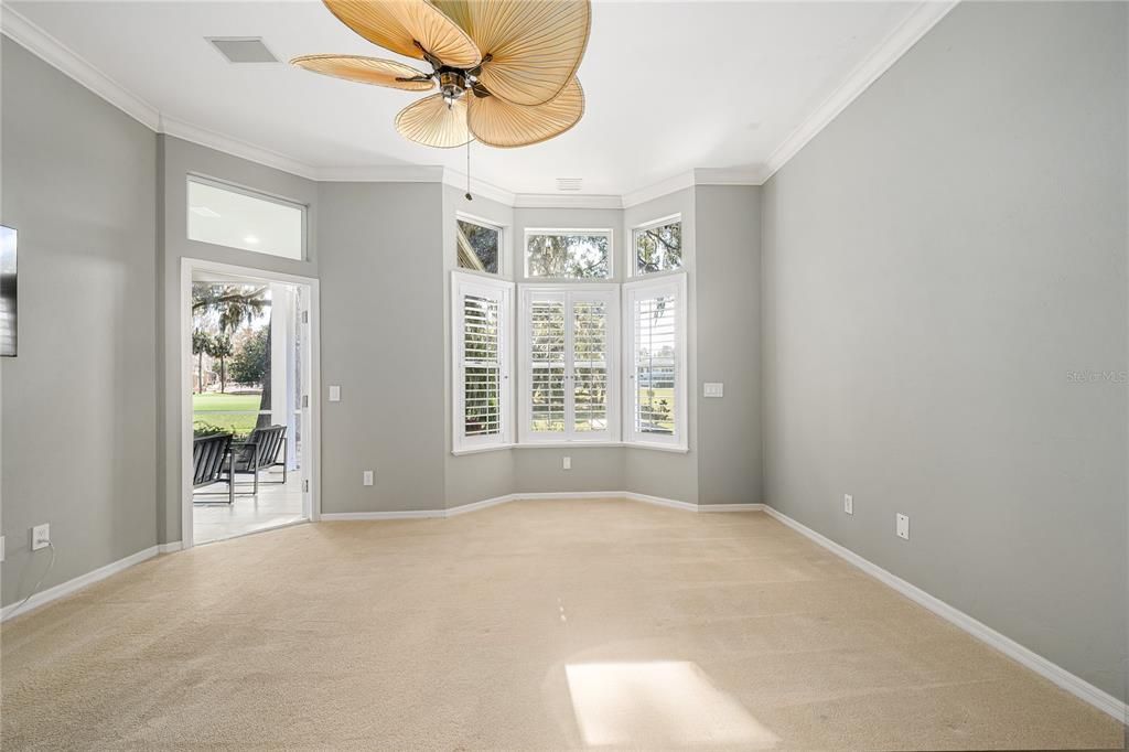 For Sale: $679,900 (4 beds, 2 baths, 2810 Square Feet)