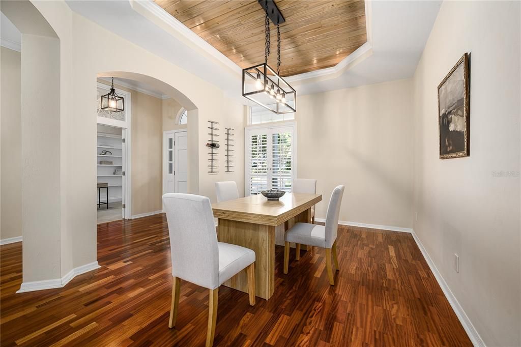 For Sale: $679,900 (4 beds, 2 baths, 2810 Square Feet)