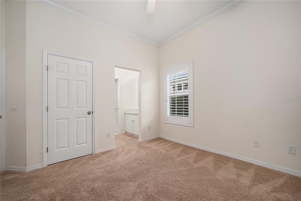 For Sale: $679,900 (4 beds, 2 baths, 2810 Square Feet)