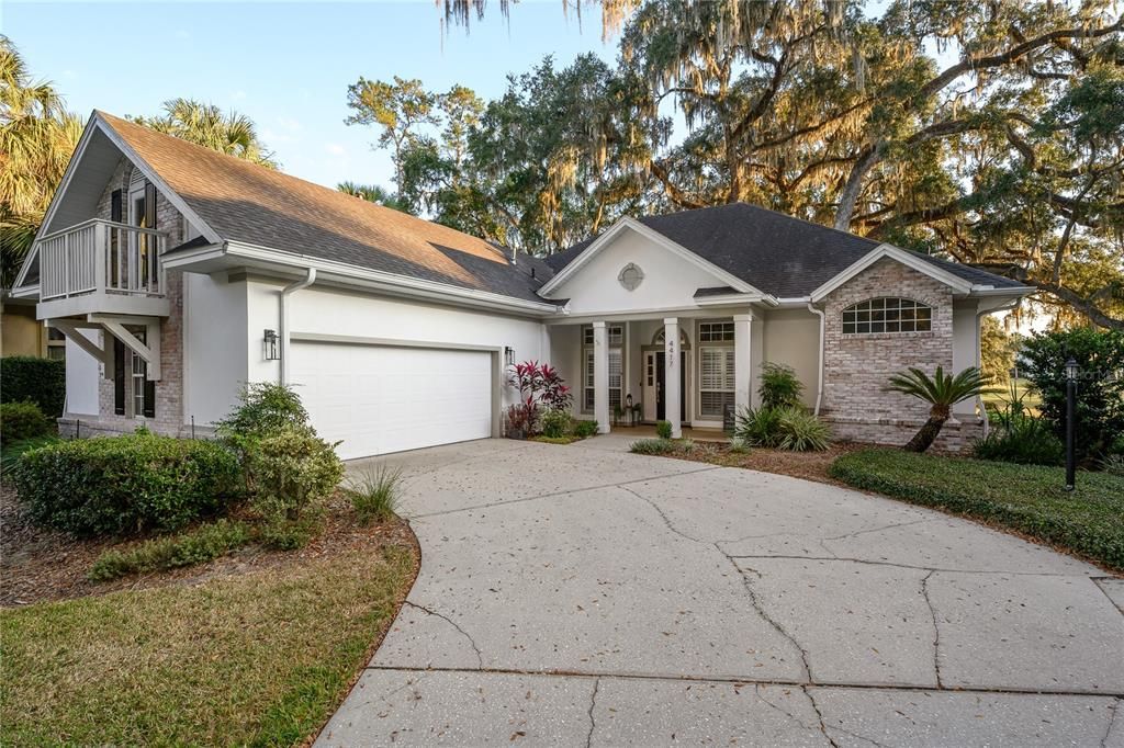 For Sale: $679,900 (4 beds, 2 baths, 2810 Square Feet)