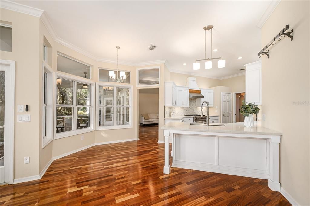 For Sale: $679,900 (4 beds, 2 baths, 2810 Square Feet)