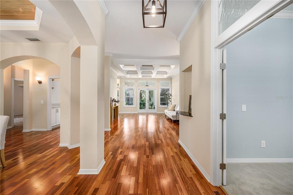 For Sale: $679,900 (4 beds, 2 baths, 2810 Square Feet)