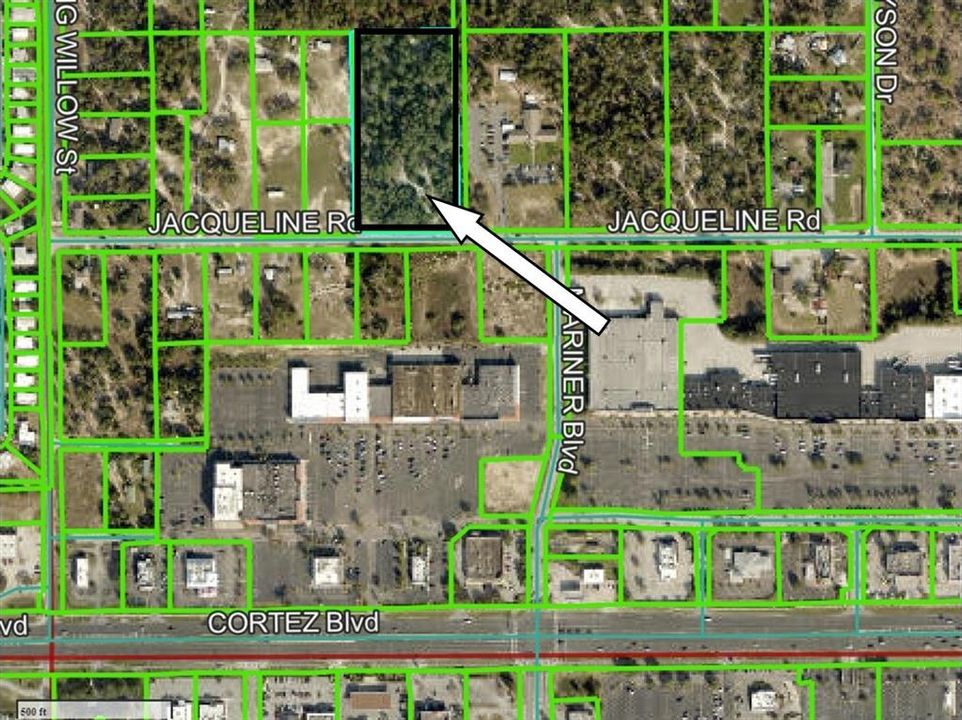 En Venta: $500,000 (4.90 acres)