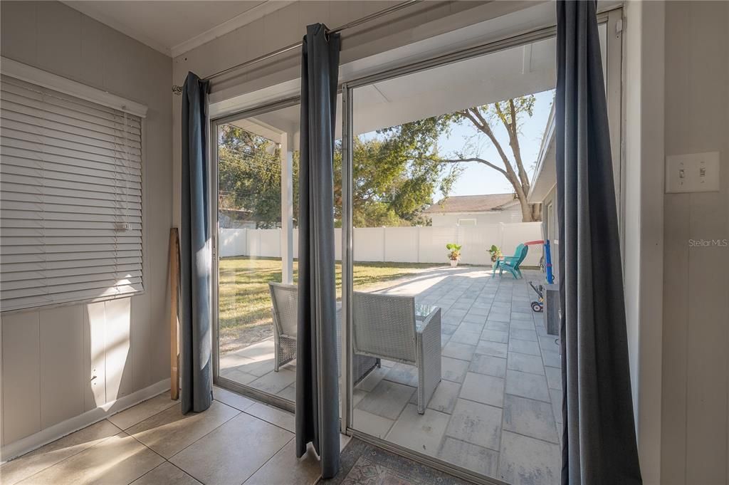 В аренду: $3,350 (3 спален, 2 ванн, 1390 Квадратных фут)