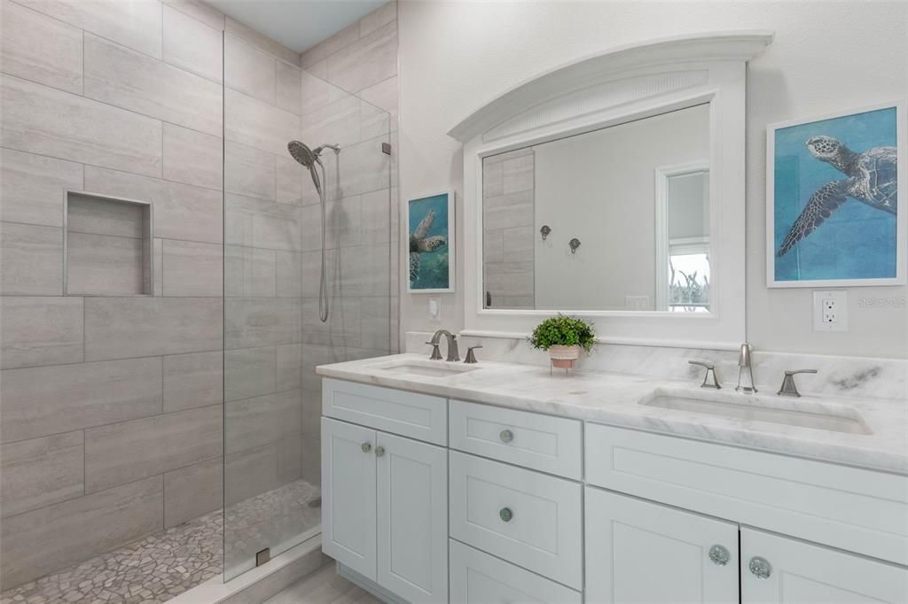 待售: $779,900 (3 贝兹, 2 浴室, 1746 平方英尺)