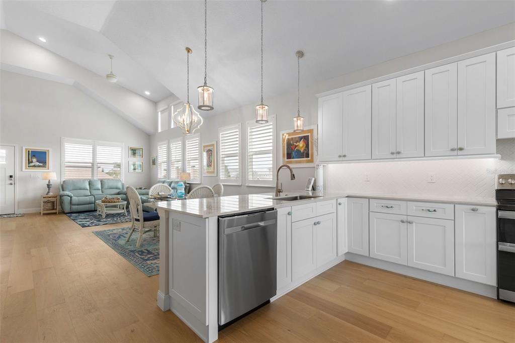 待售: $779,900 (3 贝兹, 2 浴室, 1746 平方英尺)