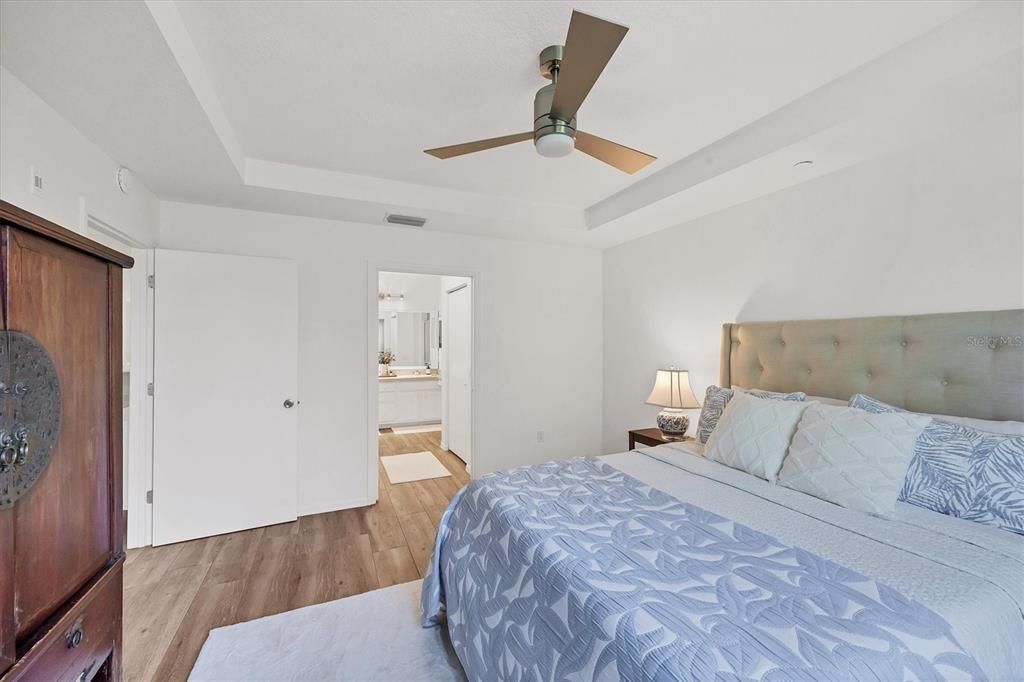 For Sale: $280,000 (2 beds, 2 baths, 1431 Square Feet)