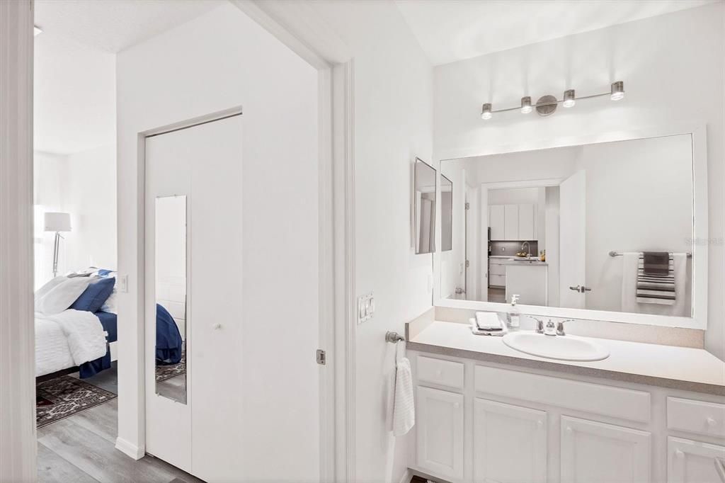 For Sale: $280,000 (2 beds, 2 baths, 1431 Square Feet)