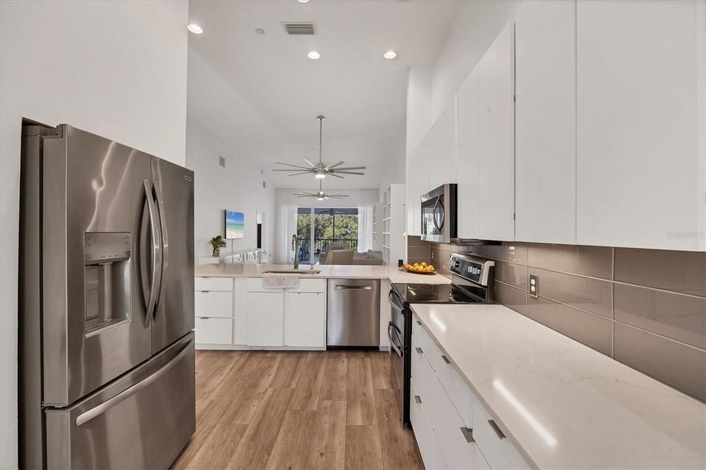 For Sale: $280,000 (2 beds, 2 baths, 1431 Square Feet)