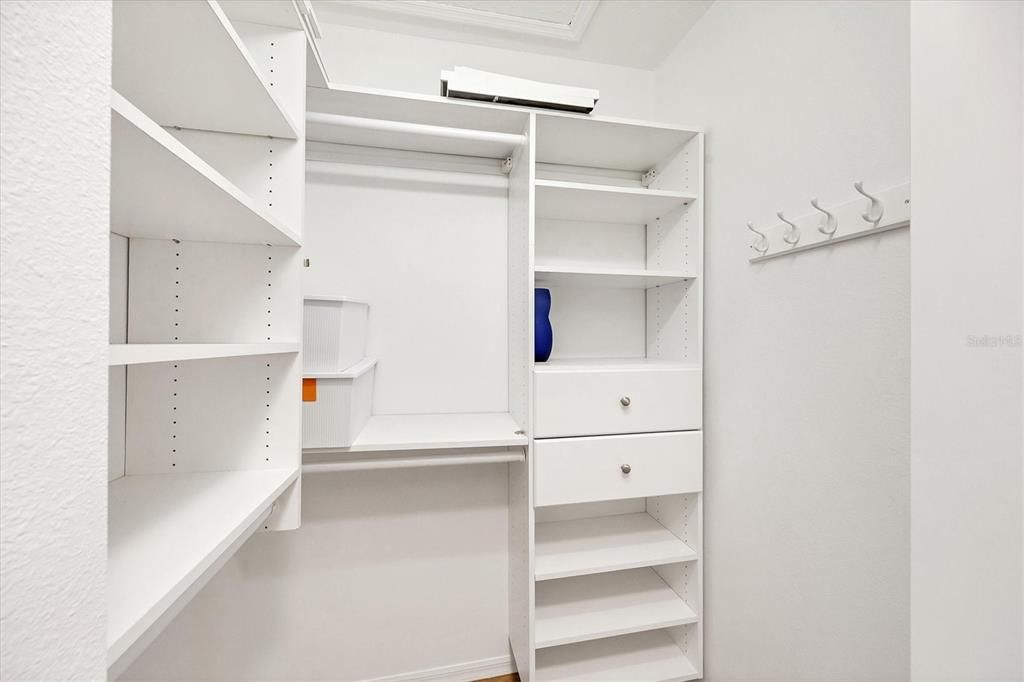 For Sale: $280,000 (2 beds, 2 baths, 1431 Square Feet)