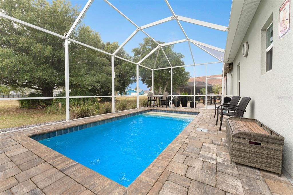 待售: $495,000 (3 贝兹, 2 浴室, 2208 平方英尺)