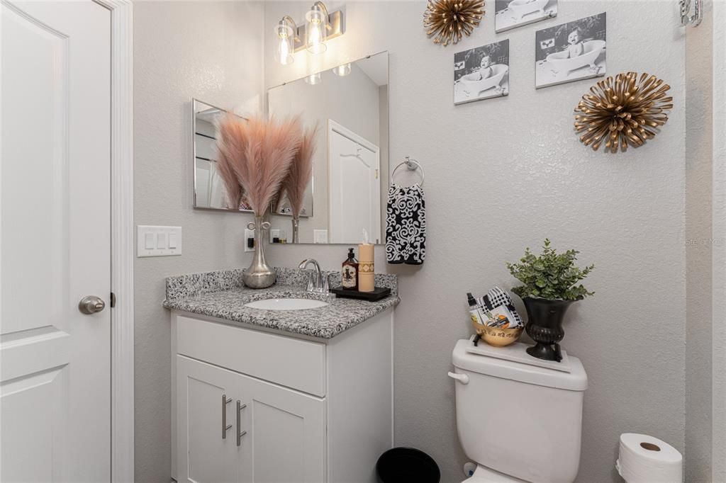 待售: $495,000 (3 贝兹, 2 浴室, 2208 平方英尺)