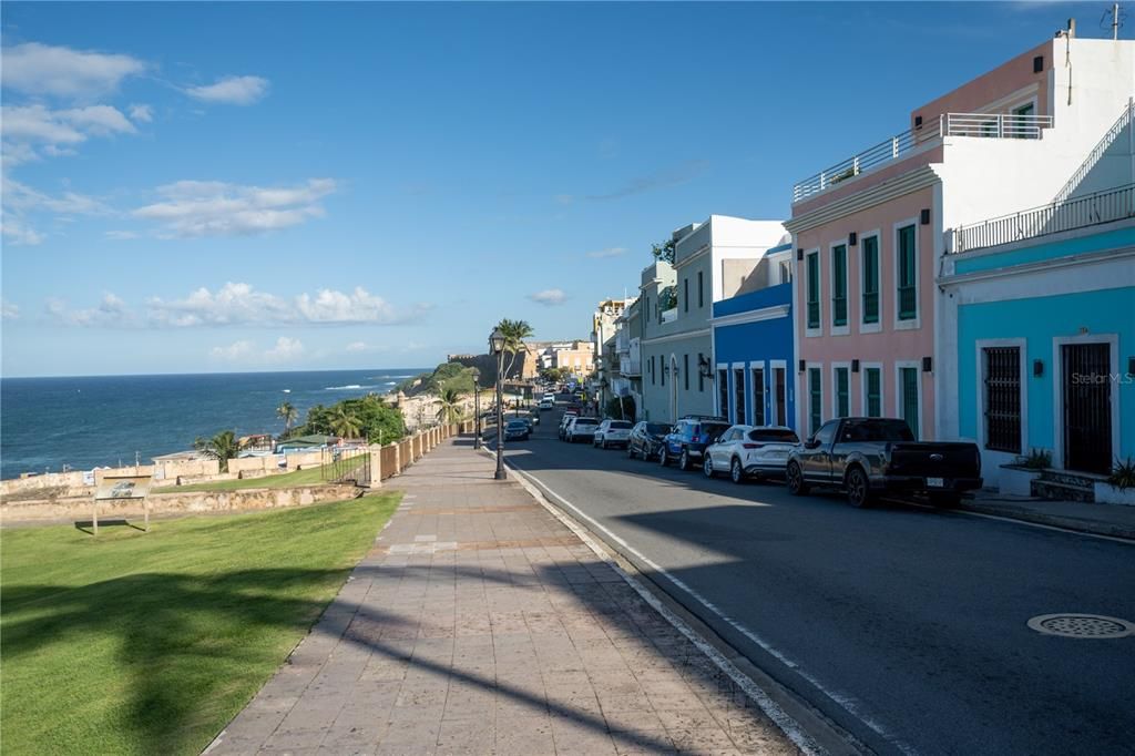 出租: $2,700 (3 贝兹, 1 浴室, 0 平方英尺)