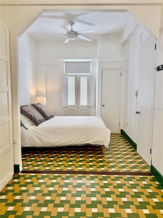 出租: $2,700 (3 贝兹, 1 浴室, 0 平方英尺)