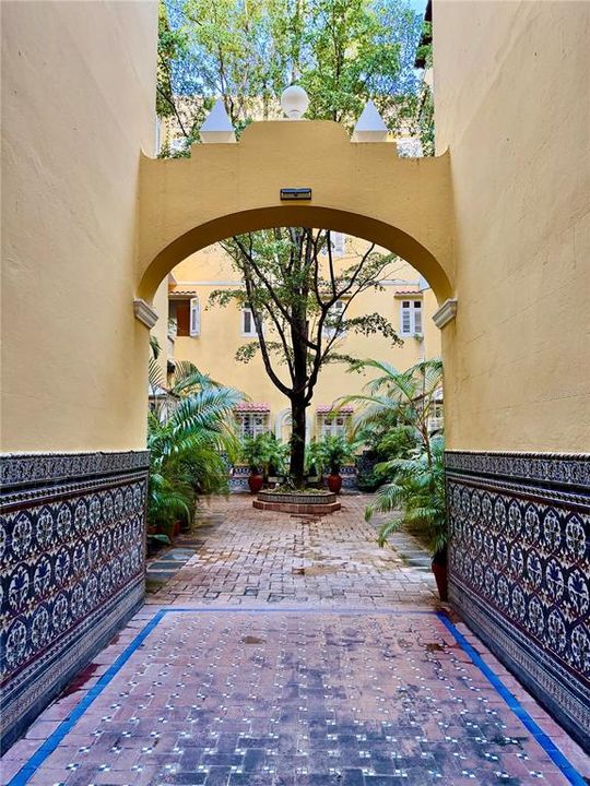 出租: $2,700 (3 贝兹, 1 浴室, 0 平方英尺)