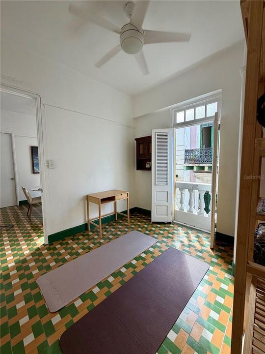 出租: $2,700 (3 贝兹, 1 浴室, 0 平方英尺)