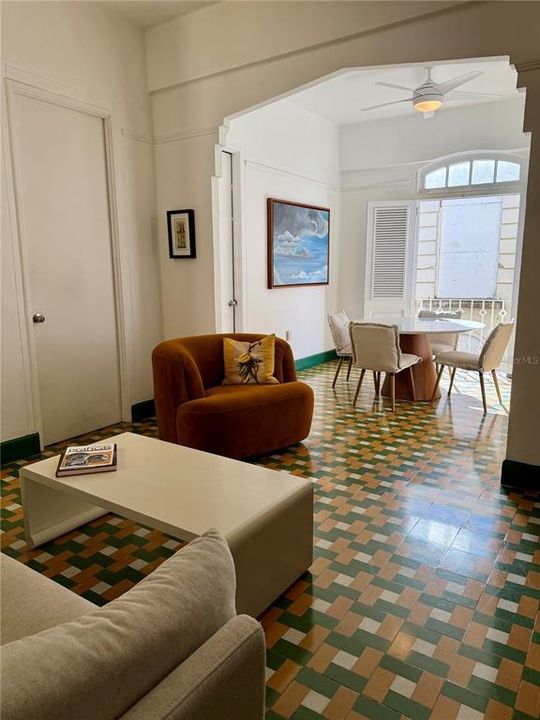 出租: $2,700 (3 贝兹, 1 浴室, 0 平方英尺)