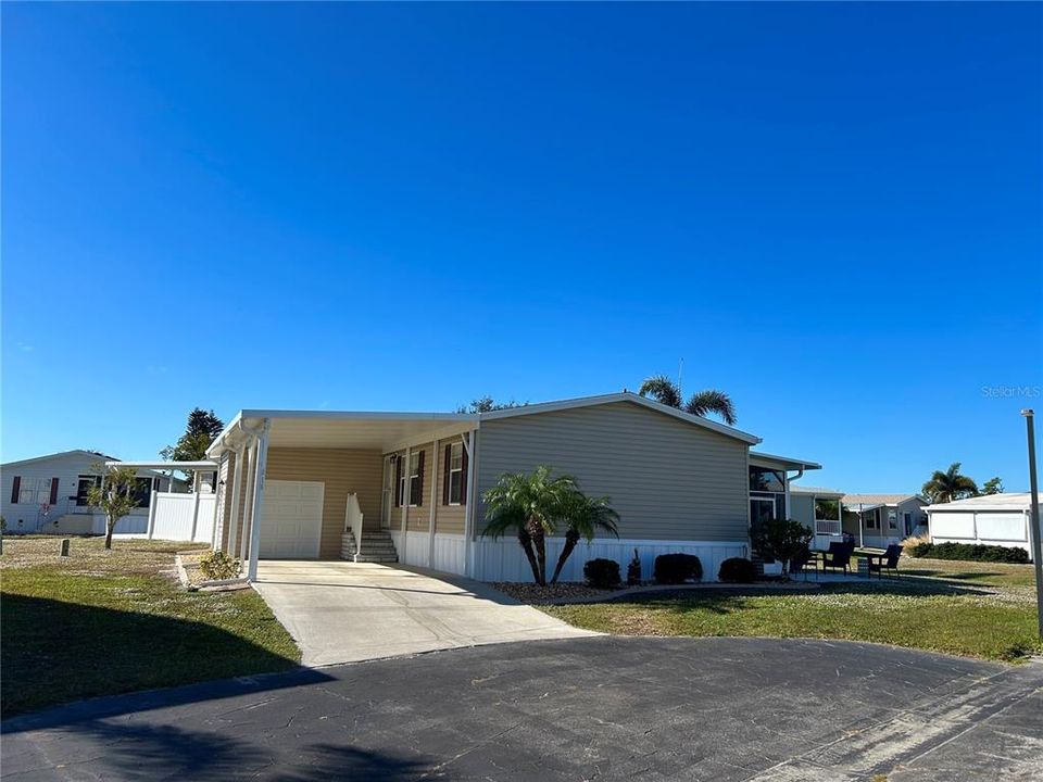 合同活跃: $150,000 (3 贝兹, 2 浴室, 864 平方英尺)