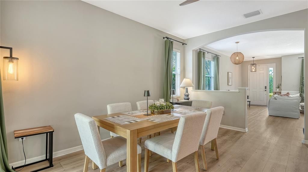 待售: $490,000 (3 贝兹, 2 浴室, 1598 平方英尺)