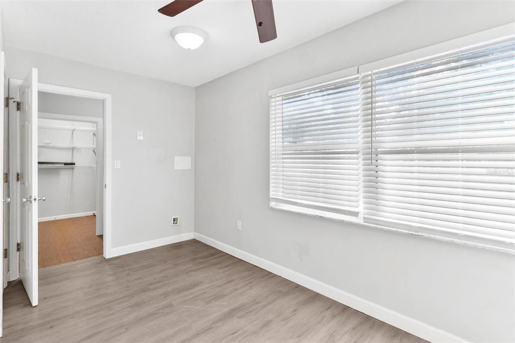 For Sale: $259,900 (3 beds, 2 baths, 1325 Square Feet)