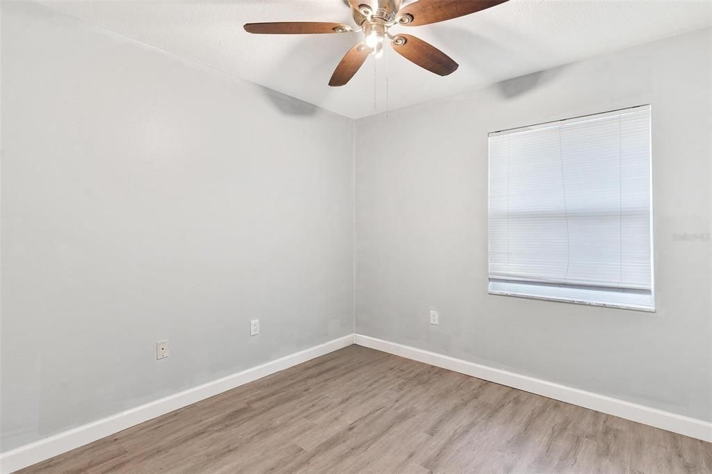 For Sale: $259,900 (3 beds, 2 baths, 1325 Square Feet)