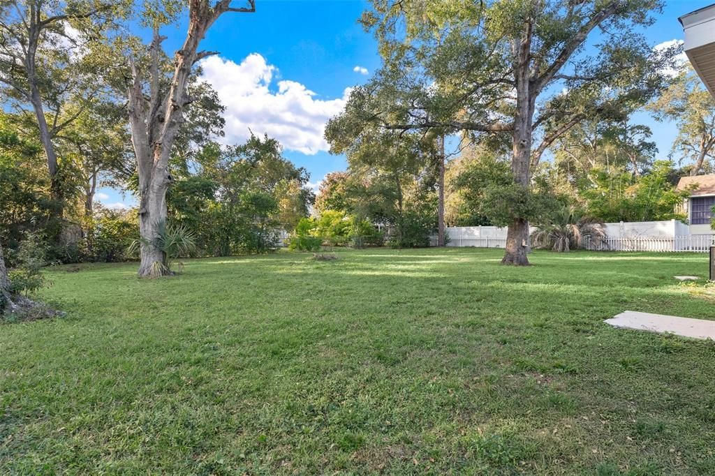 For Sale: $259,900 (3 beds, 2 baths, 1325 Square Feet)