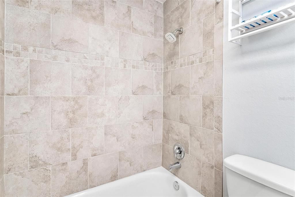 For Sale: $259,900 (3 beds, 2 baths, 1325 Square Feet)