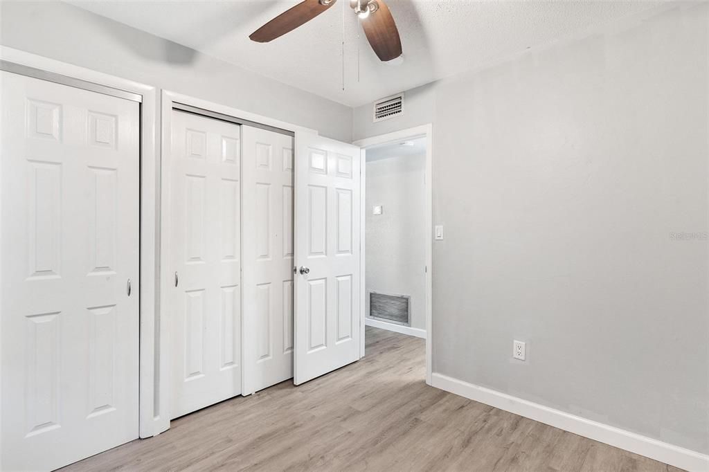 For Sale: $259,900 (3 beds, 2 baths, 1325 Square Feet)