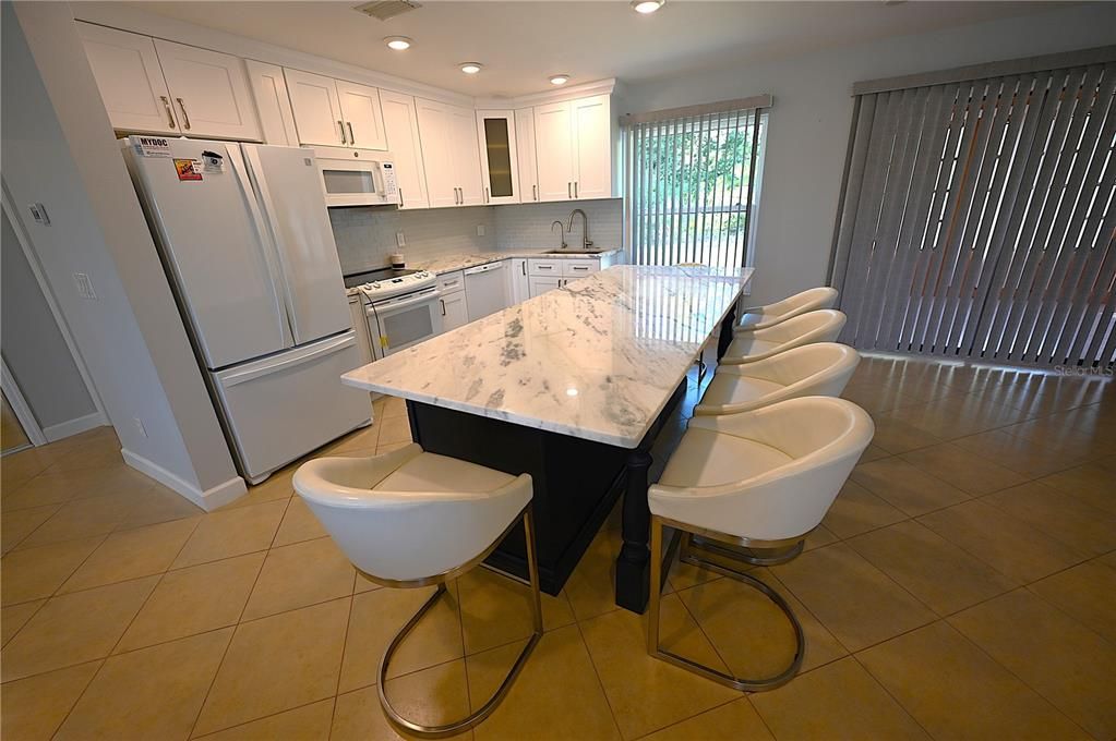 待售: $320,000 (3 贝兹, 2 浴室, 1770 平方英尺)