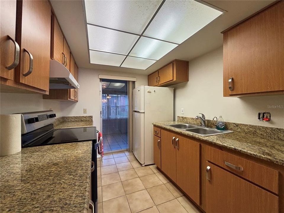 En Venta: $185,000 (2 camas, 2 baños, 875 Pies cuadrados)