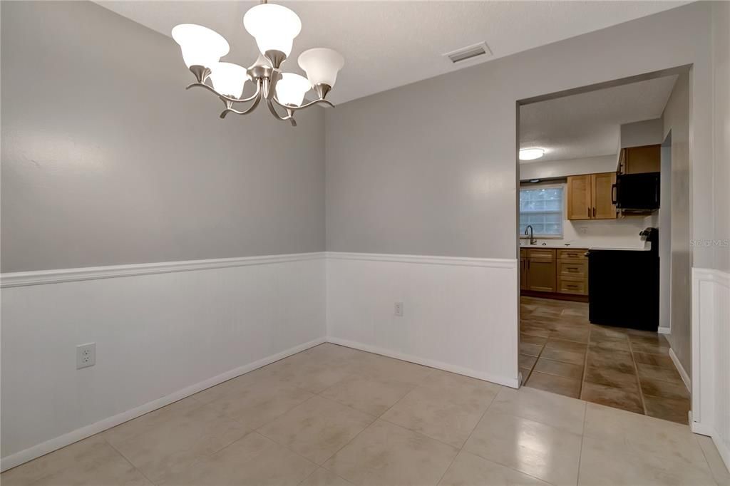 待售: $289,900 (3 贝兹, 2 浴室, 1333 平方英尺)