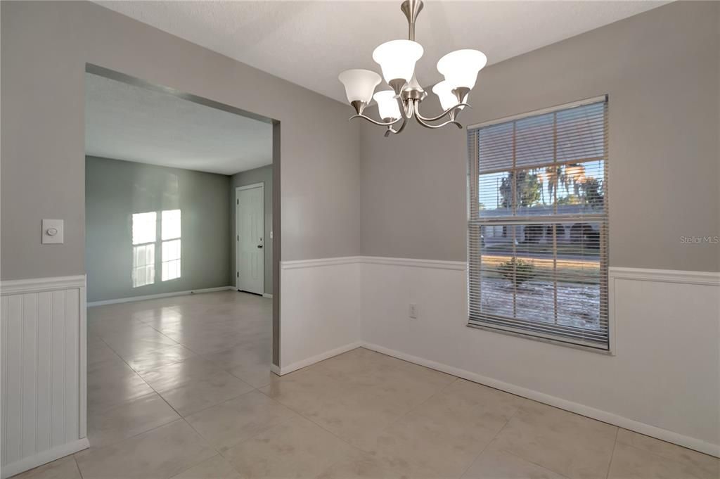 待售: $289,900 (3 贝兹, 2 浴室, 1333 平方英尺)