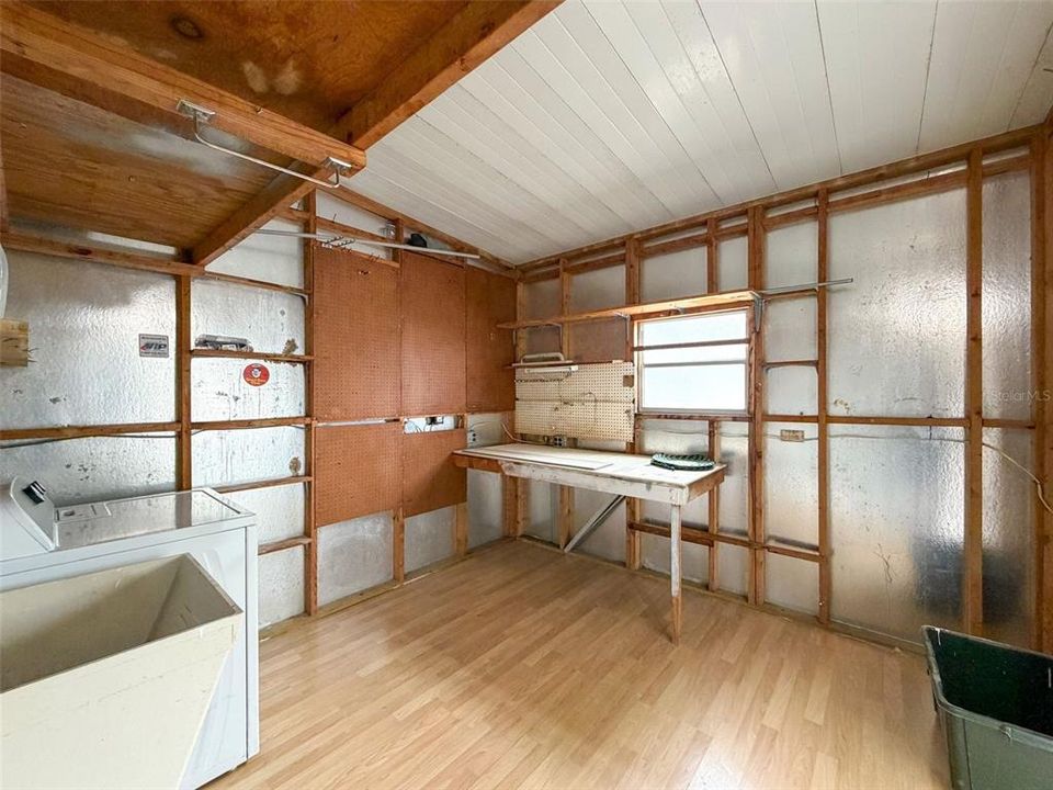 待售: $218,800 (2 贝兹, 2 浴室, 1242 平方英尺)