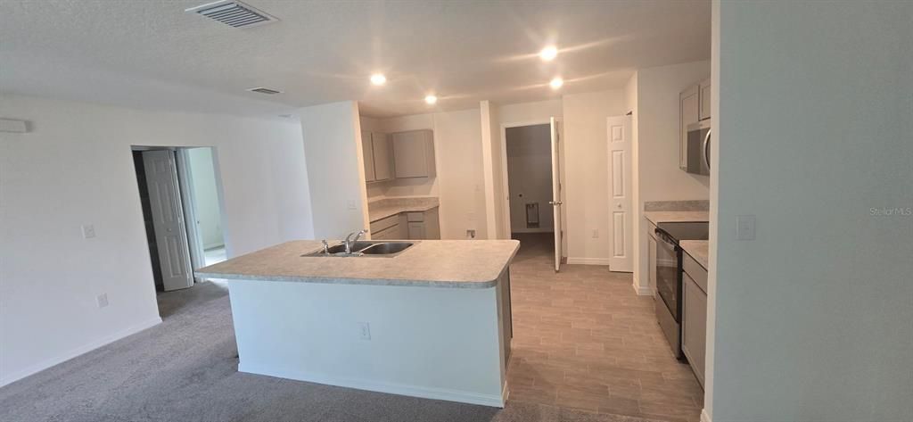 For Sale: $319,990 (4 beds, 2 baths, 1806 Square Feet)